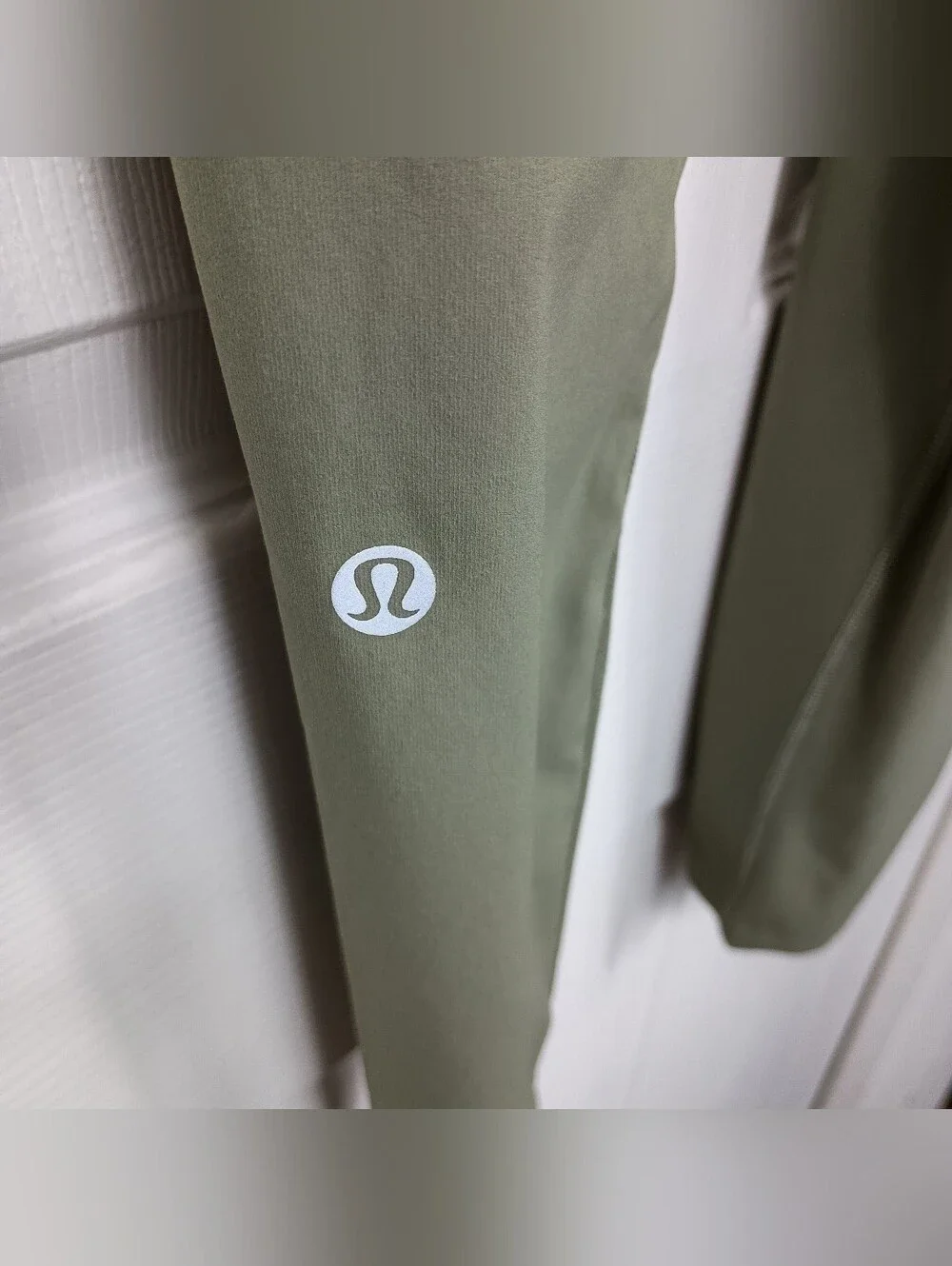 Lululemon Leggings 4 Womens Green Fast Free High Rise Light Reflect Running 27